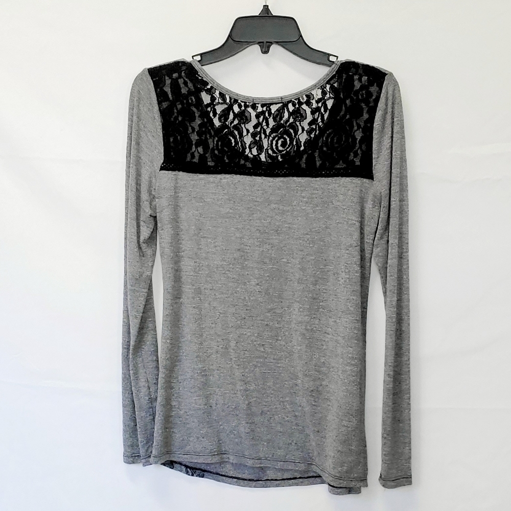 Maurices Graphic Print Long Sleeve Lace Back Top - Picture 3 of 6